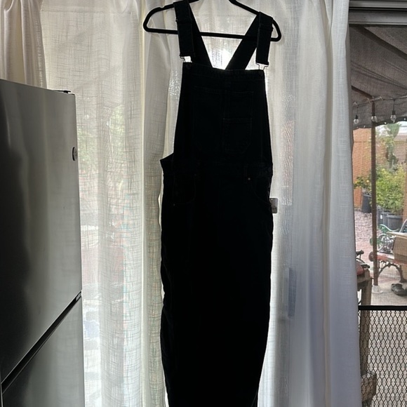 Free People Black Denim Good Luck Barrel Overalls Sz. L - Picture 3 of 6